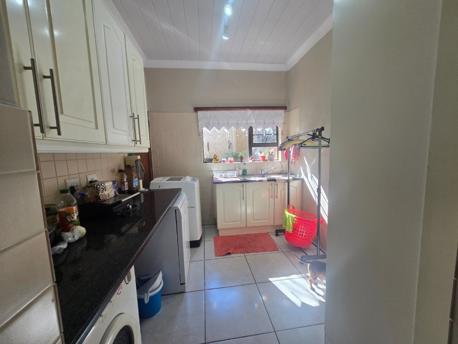 5 Bedroom Property for Sale in Dan Pienaar Free State